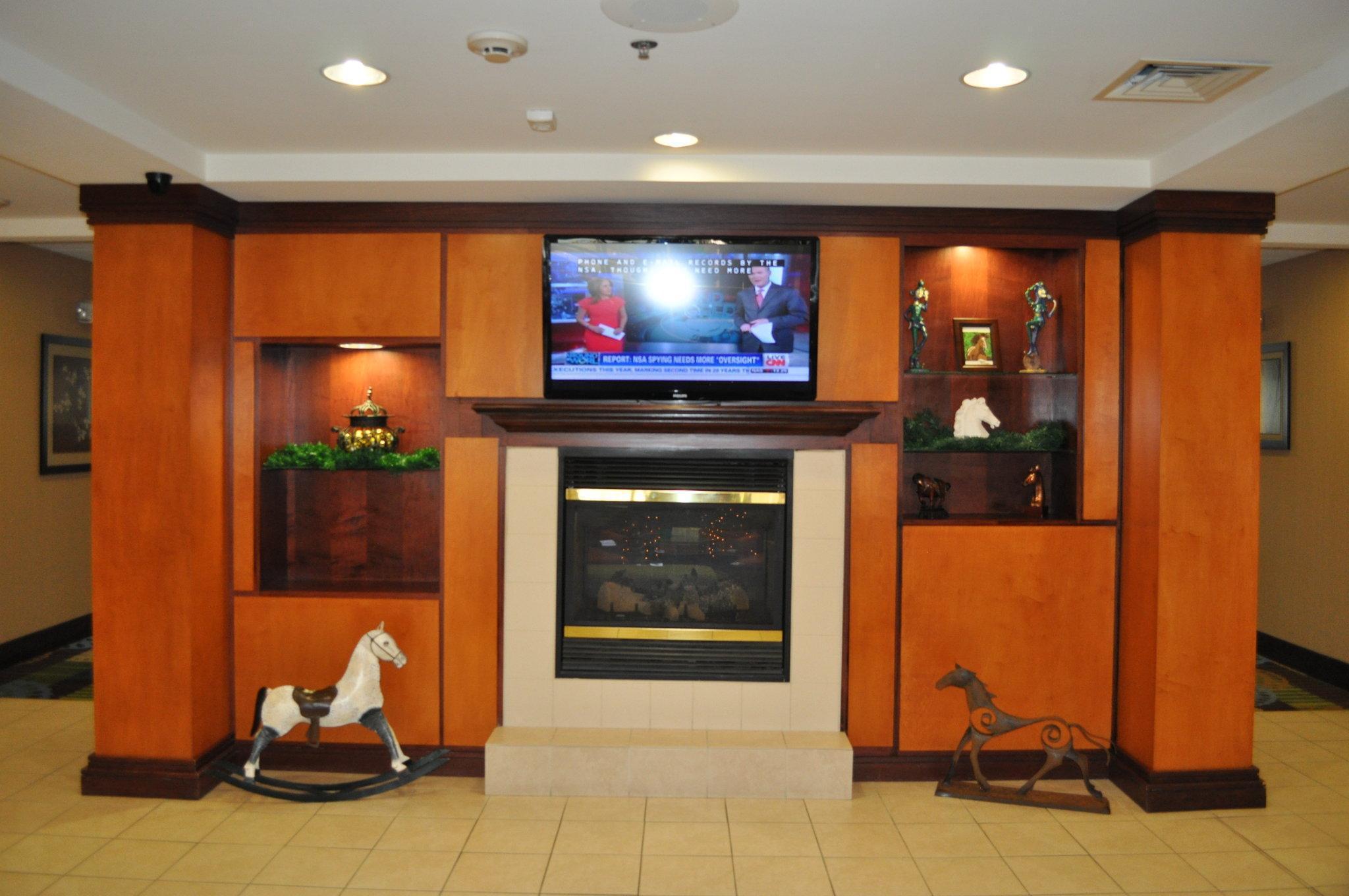 Holiday Inn Express Williamston By Ihg Exterior photo