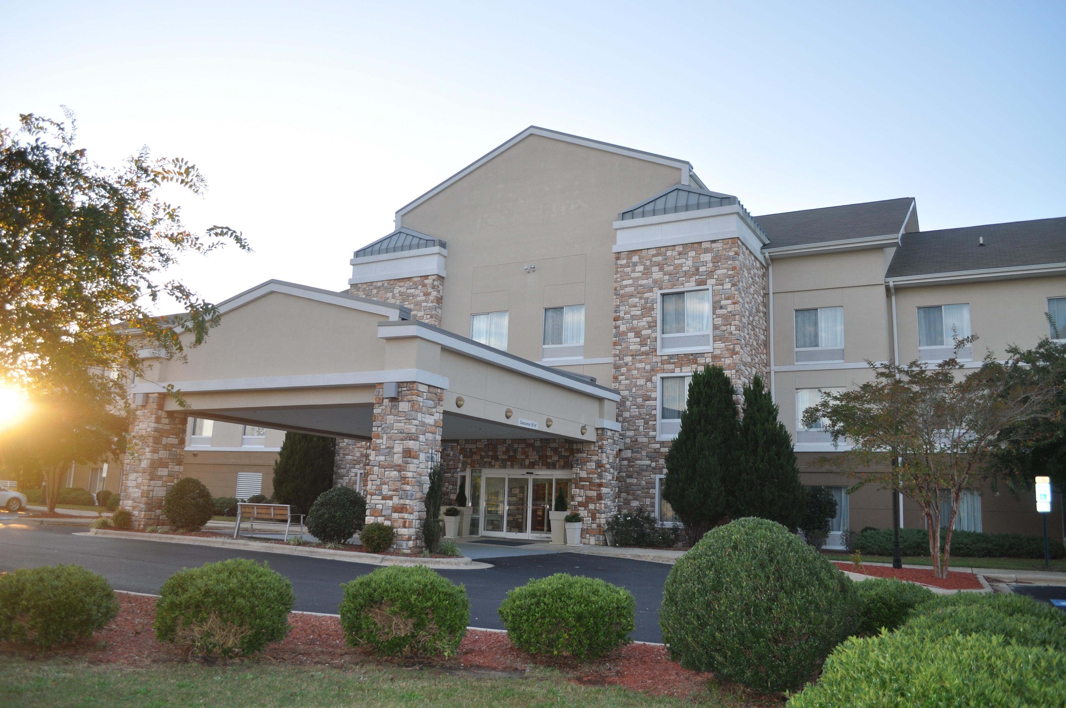 Holiday Inn Express Williamston By Ihg Exterior photo