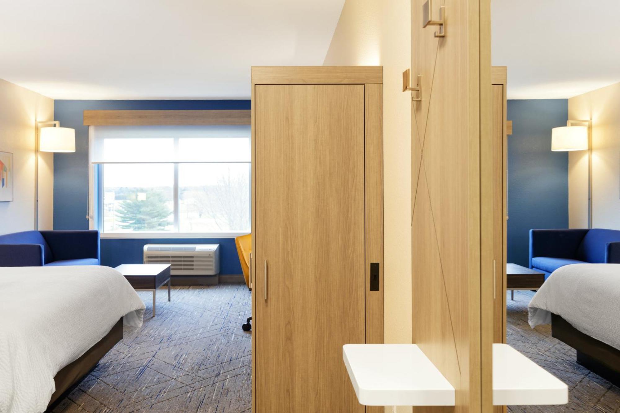 Holiday Inn Express Williamston By Ihg Exterior photo
