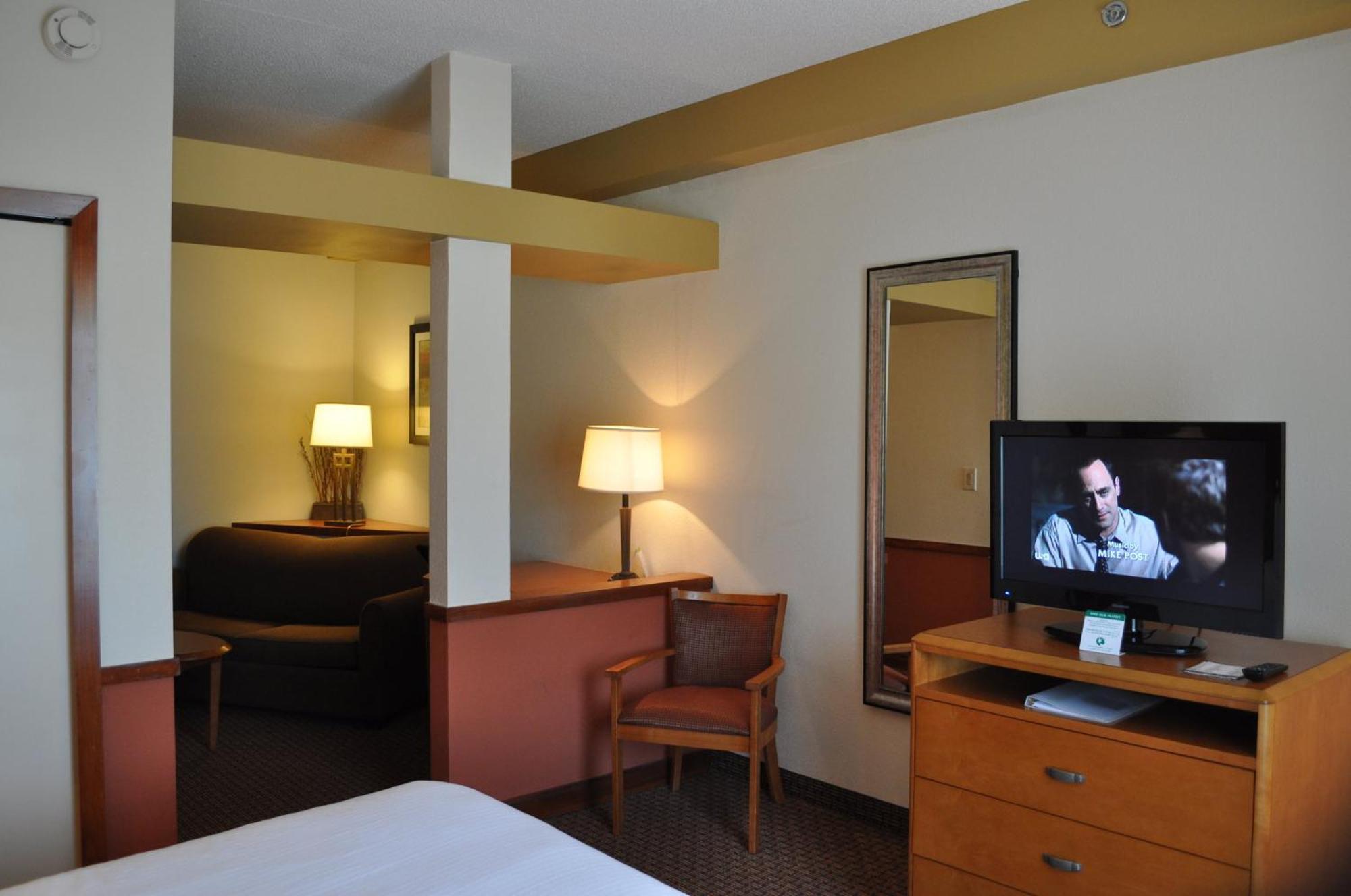 Holiday Inn Express Williamston By Ihg Exterior photo