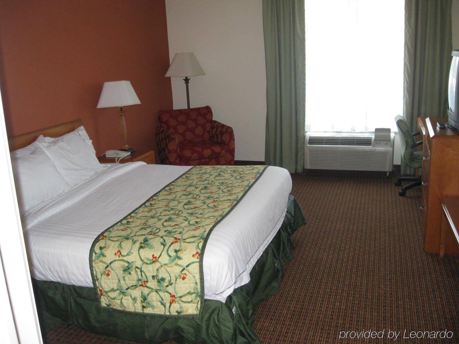 Holiday Inn Express Williamston By Ihg Exterior photo