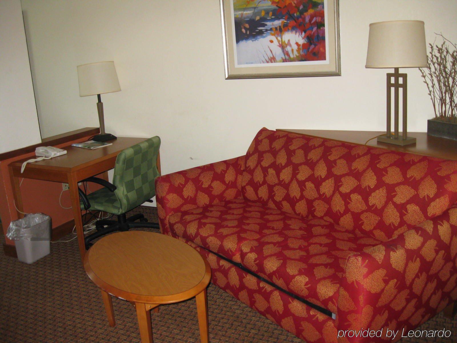 Holiday Inn Express Williamston By Ihg Exterior photo